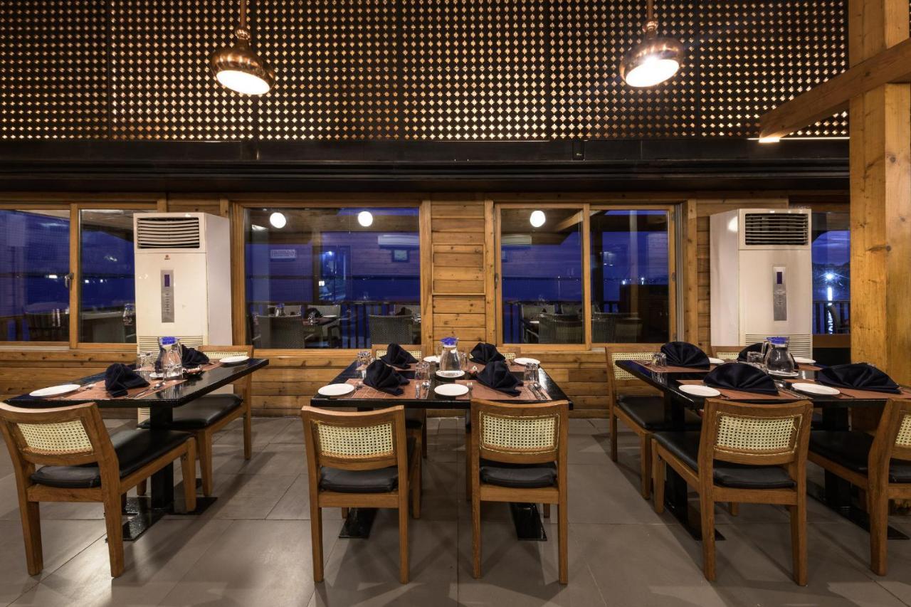 מלון Nīndakara Club Mahindra Ashtamudi מראה חיצוני תמונה