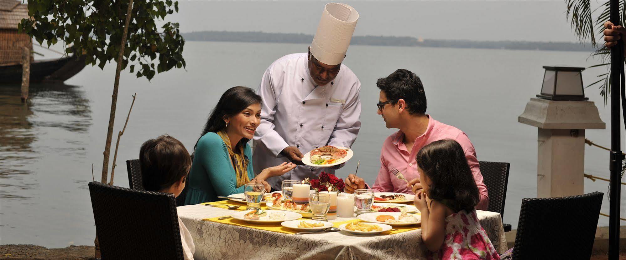 מלון Nīndakara Club Mahindra Ashtamudi מראה חיצוני תמונה